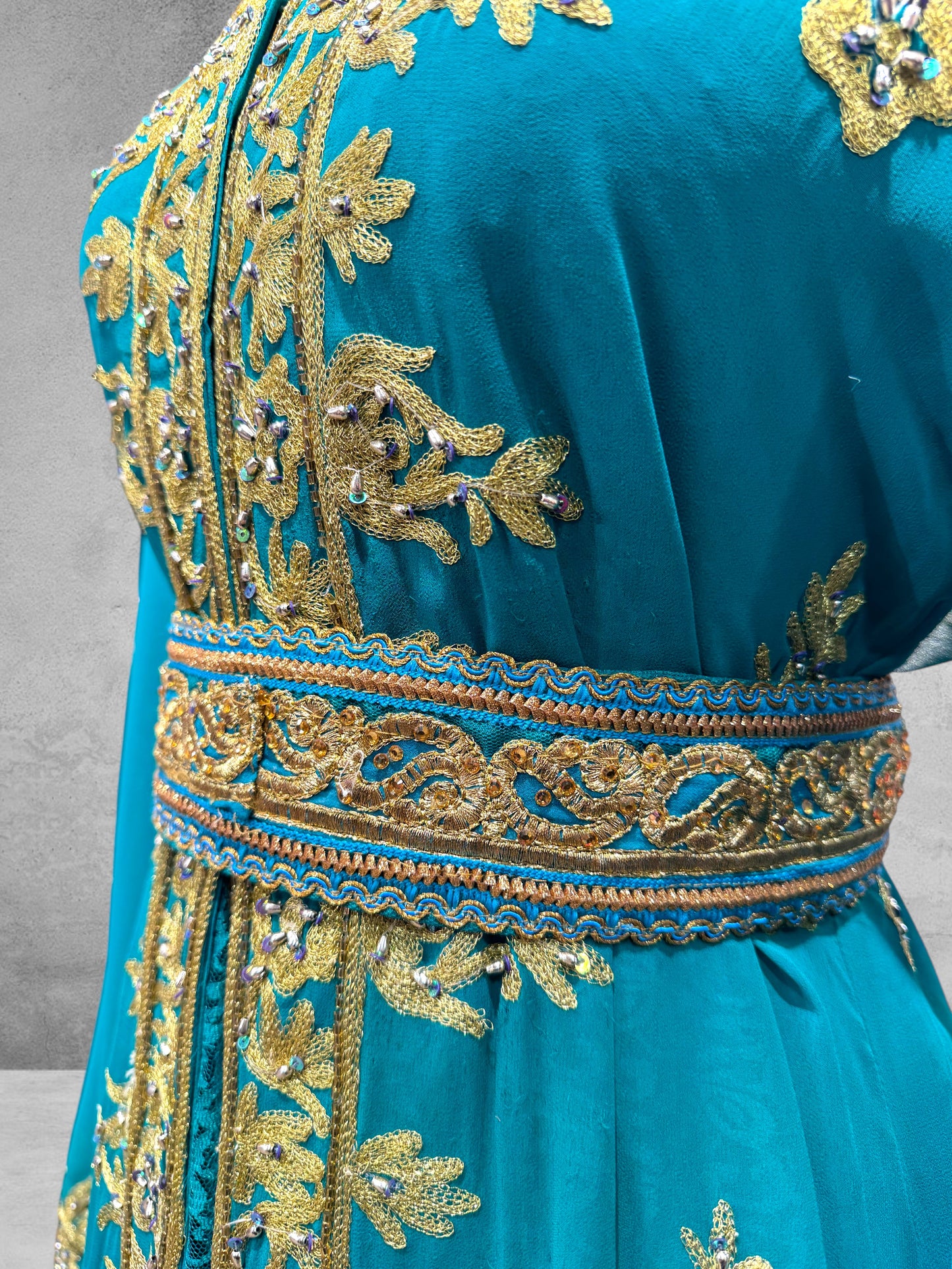 Caftan Brodé Or.