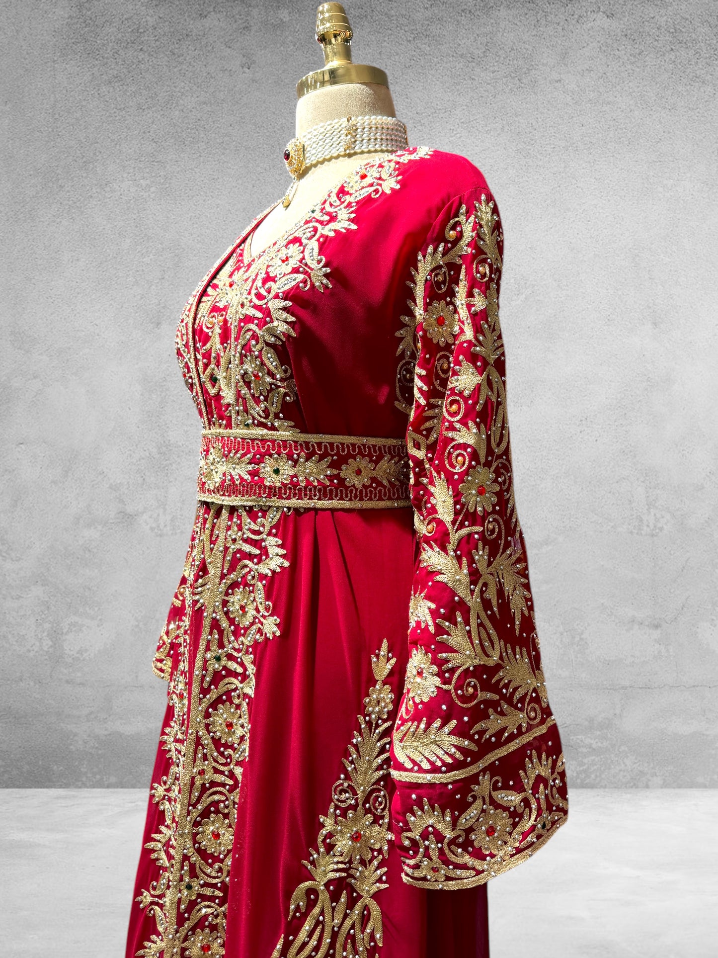 Caftan Rouge Nesma  Brodé