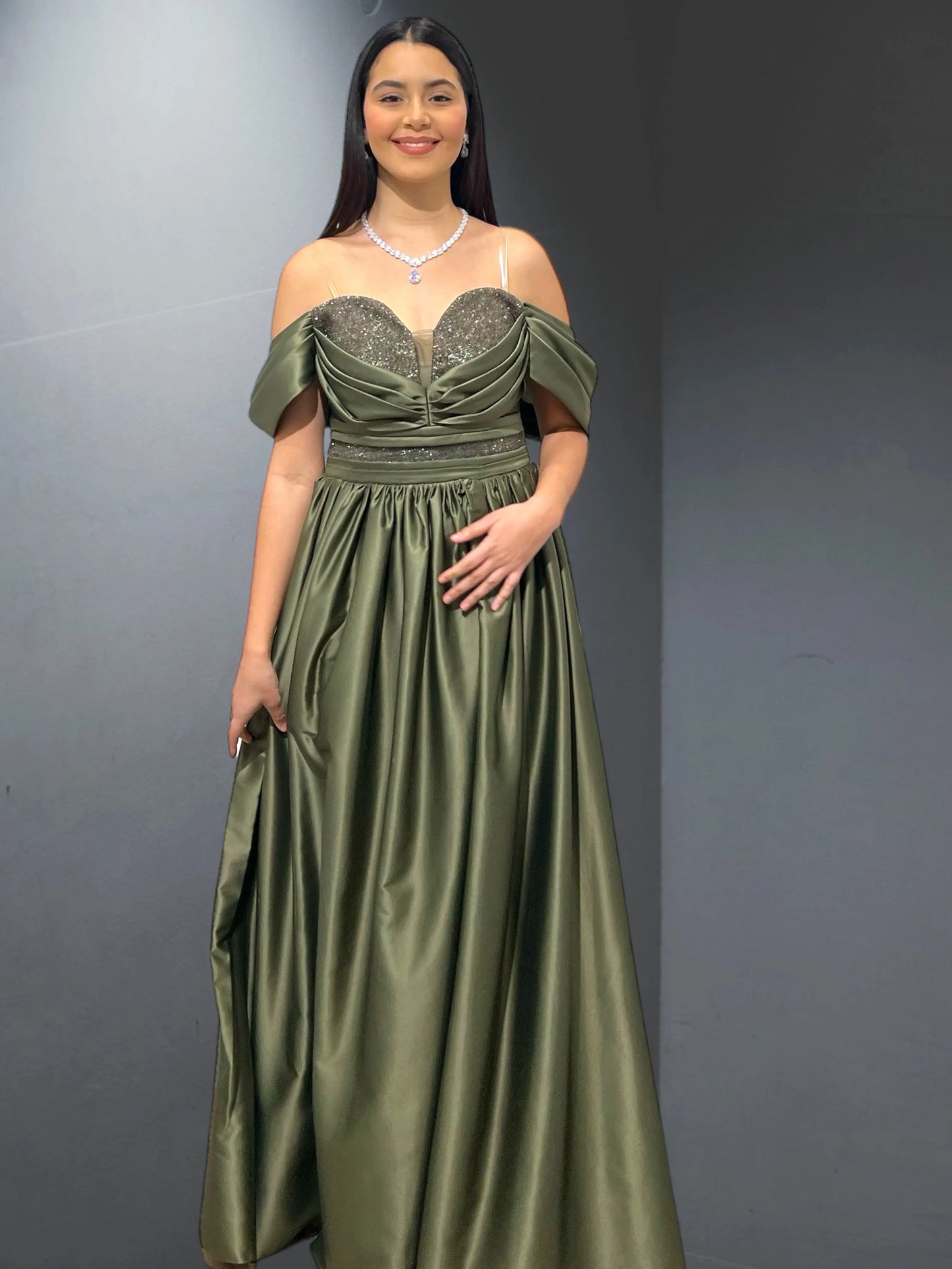 Robe de Soirée 'Rennes' en Satin - AmirCouture - AmirCouture 