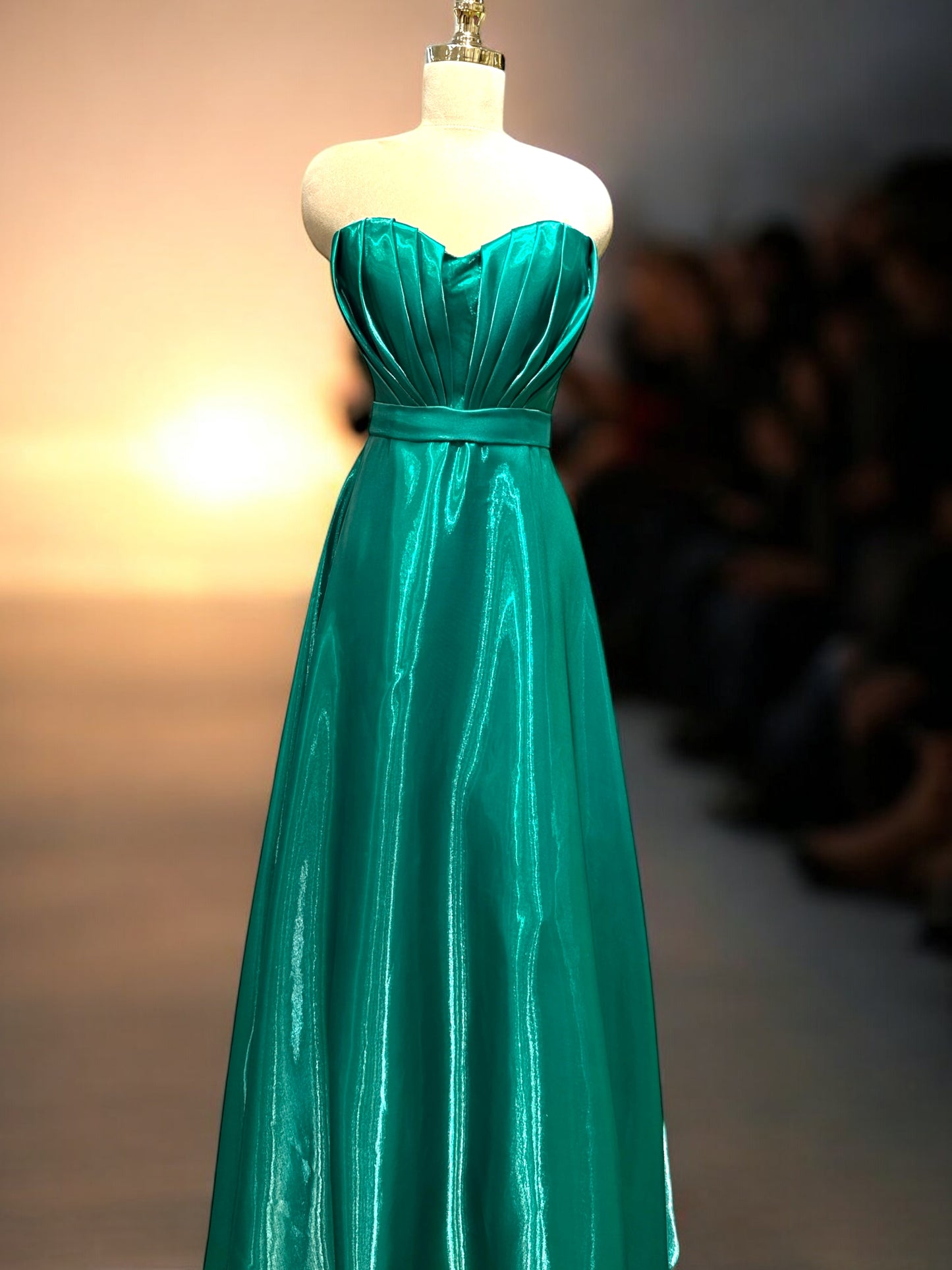 Robe de Soirée en Organza "Diamond" – Élégance et Raffinement par Amircouture