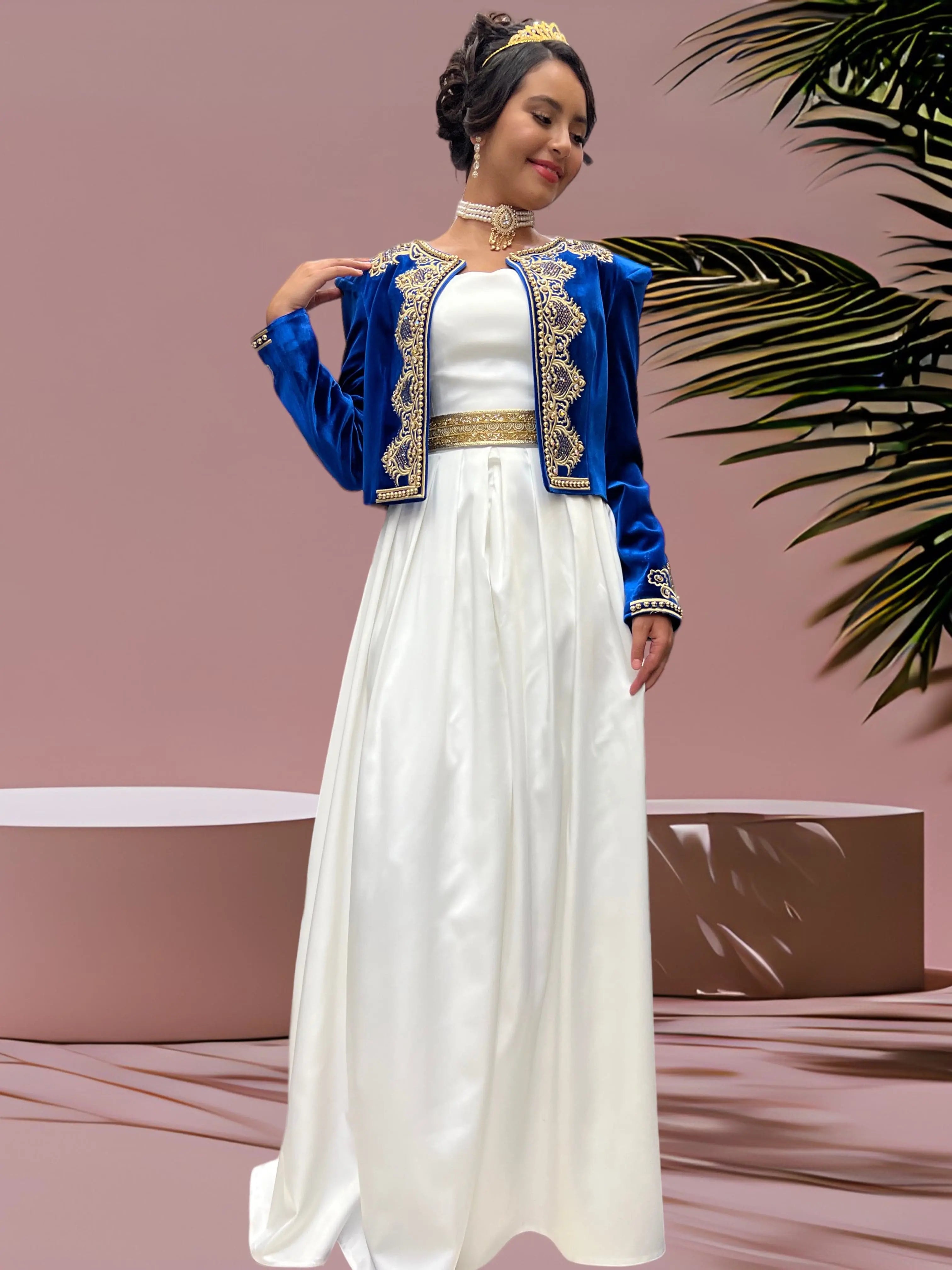 Model de shop tenue traditionnelle